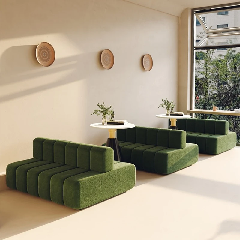 Sofa berbaris lurus dua sisi b - Coffee Tea Lounge ulasan dan harga